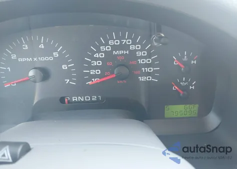 2004 Ford F-150 Stx/Xl/Xlt z USA, uszkodzony, nr VIN 1FTRX12W44NC33902